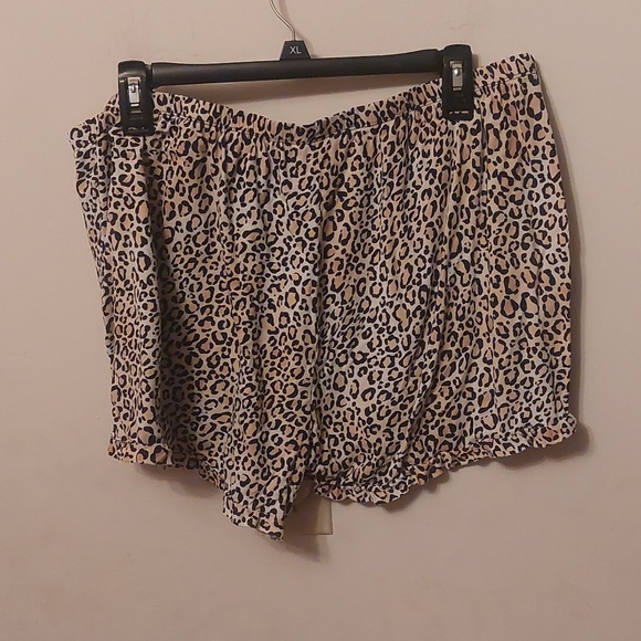 Joyspun Cheetah Print Pajama Set Top And Shorts Sz XL 16-18 - Picture 8 of 17